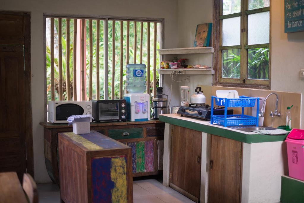 Serenity House Hotel Ubud  Exterior photo