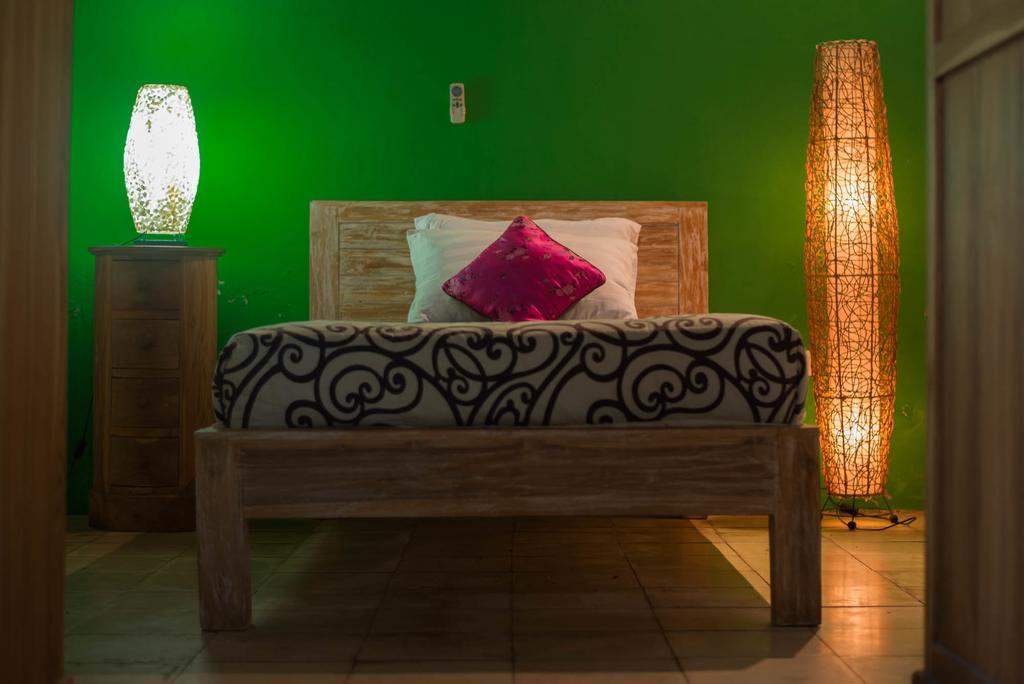 Serenity House Hotel Ubud  Exterior photo